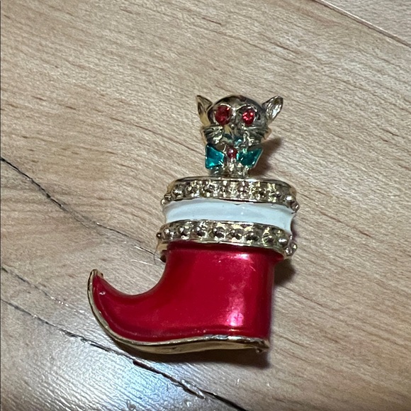 Accessories - Vintage Festive Red Boot Cat Brooch with Rhinestones